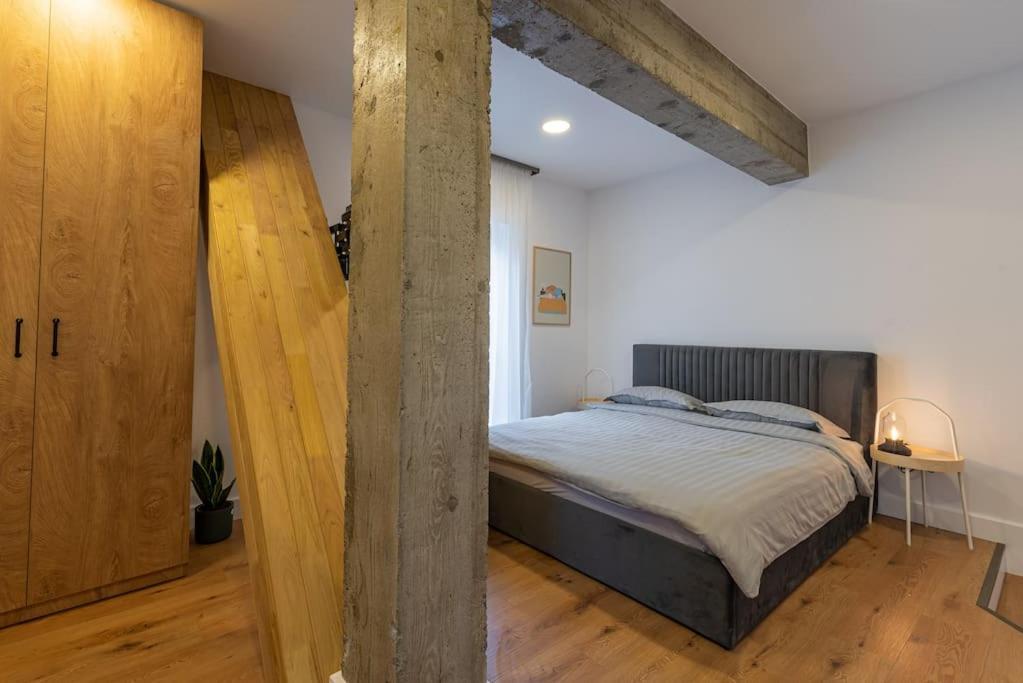 Fabrica 12 Apartment